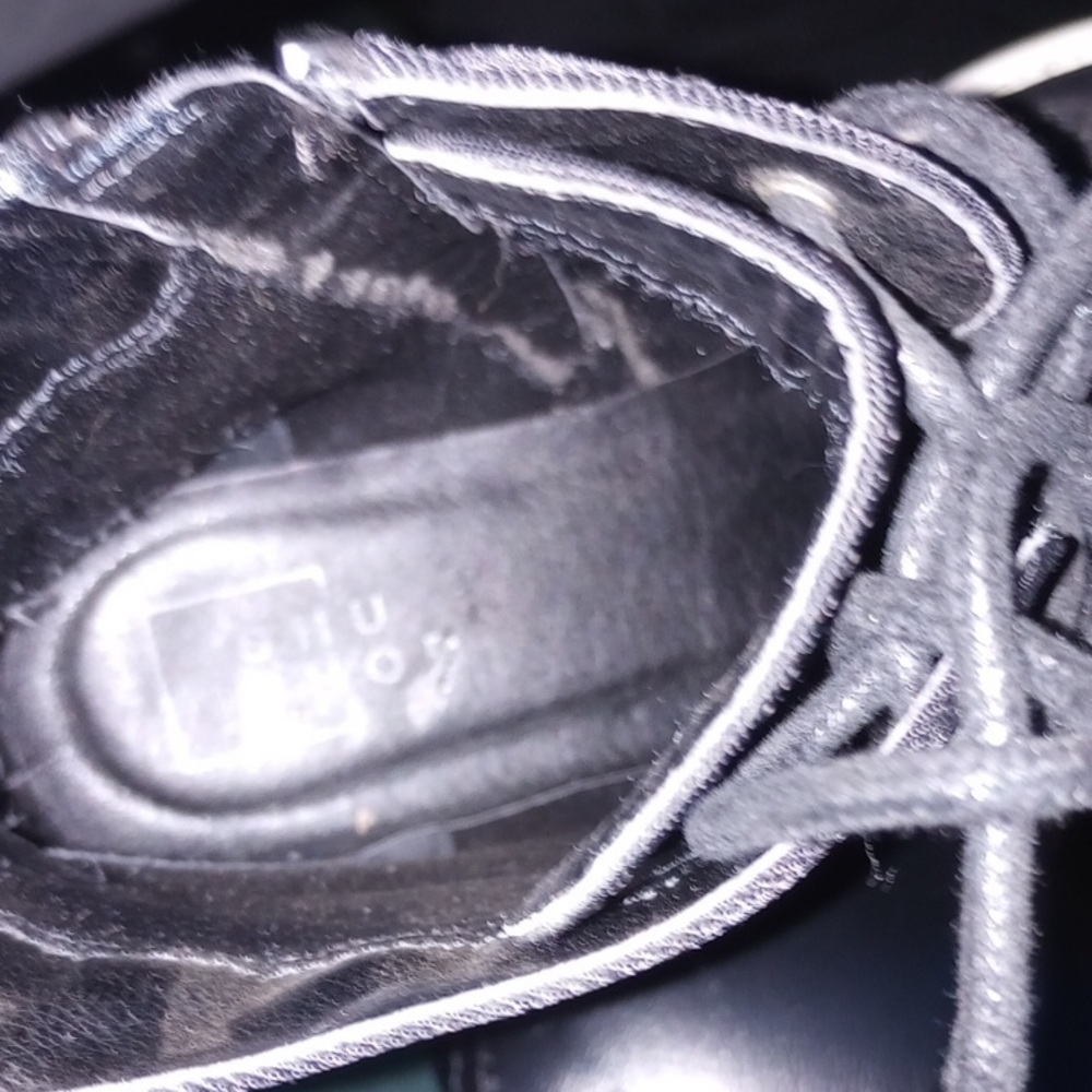 Black and White Lace-Up Boots - Picture 2 of 10